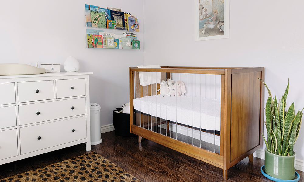 How to Transition from a Bassinet to a Crib